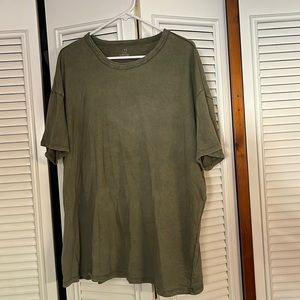 Aerie Women’s Distressed Boyfriend T-shirt| Olive color, Size Large